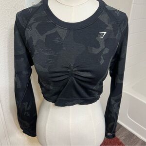 Gymshark gray camo print athletic active wear long sleeve crop top yoga workout